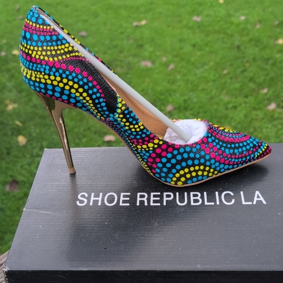 Shoe Republic LA Multicolor Patterned Heels - Picture 5 of 6